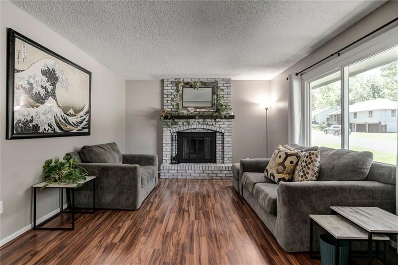 7021 NW Wheaton Ave, Kansas City, MO 64152
