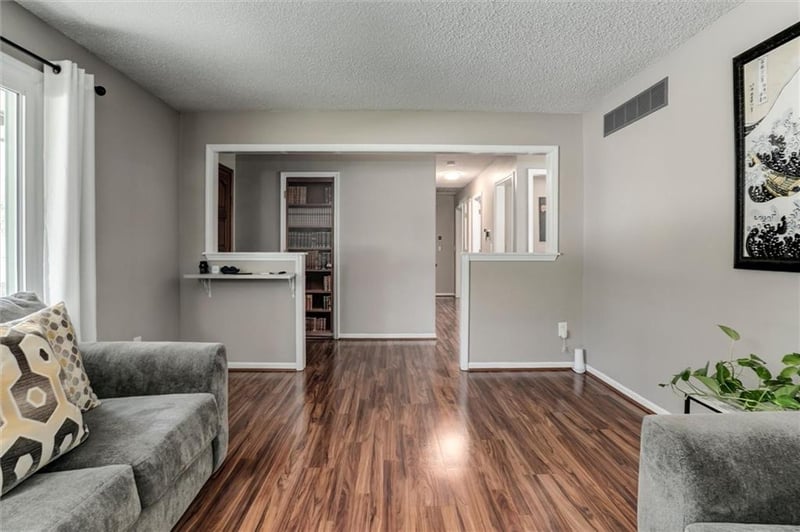 7021 NW Wheaton Ave, Kansas City, MO 64152