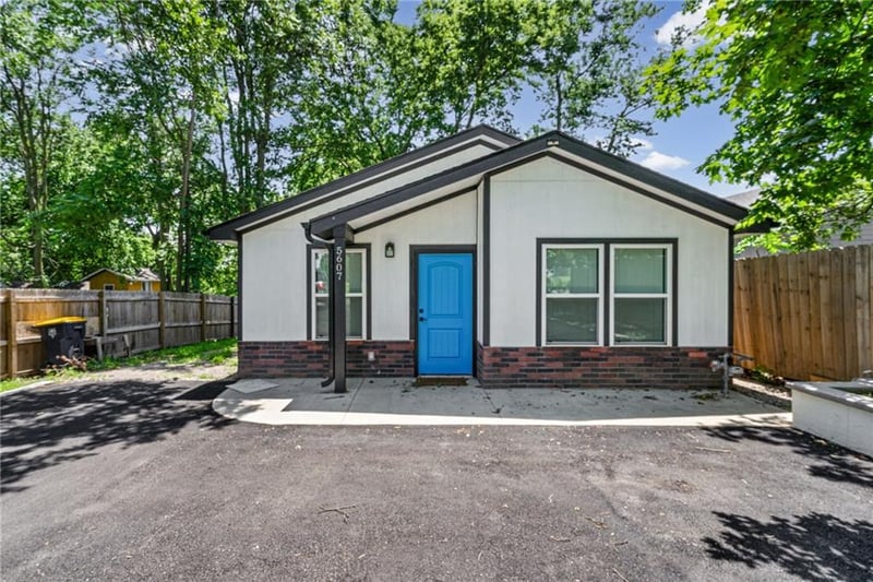 5607 E 23rd St, Kansas City, MO 64127