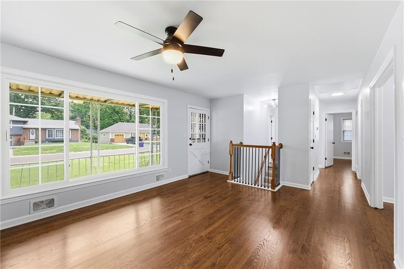 7920 Elm Ave, Raytown, MO 64138