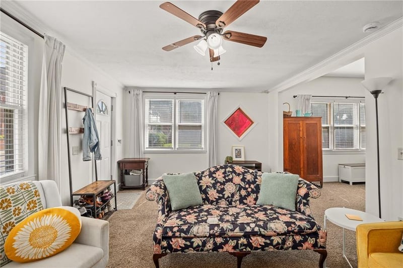 2024 Jules St, St Joseph, MO 64501