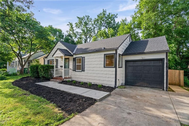 5107 51st St, Roeland Park, KS 66205