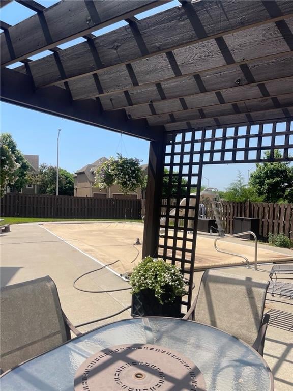 10816 Mattox Ct, Kansas City, MO 64154