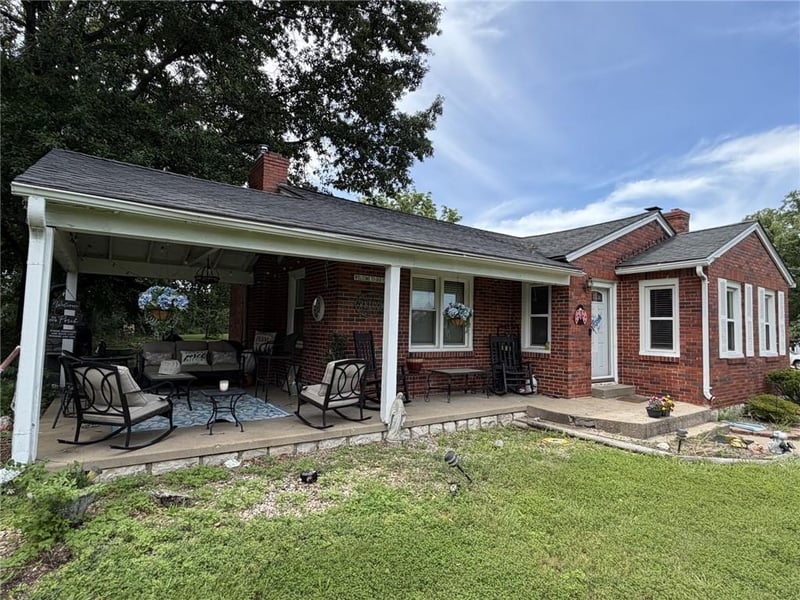 1624 55th St, Kansas City, KS 66106