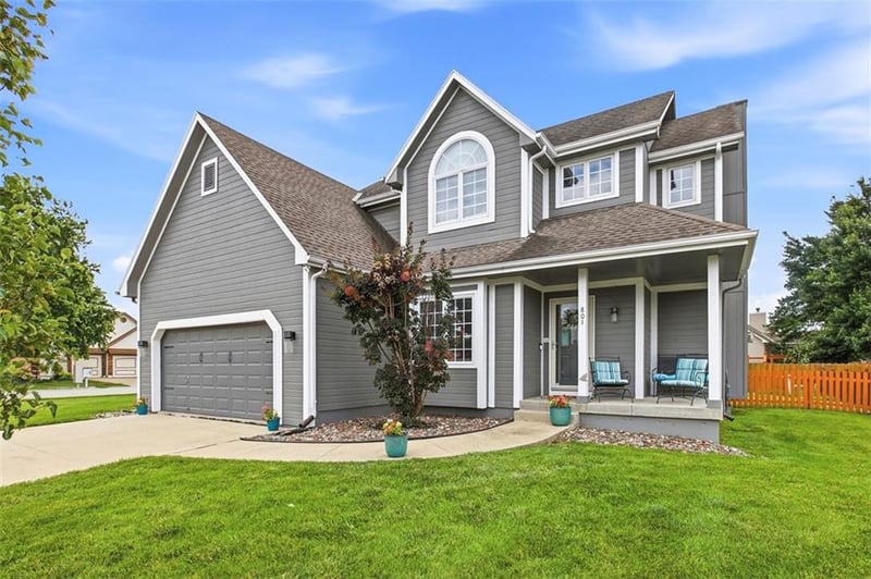 801 35th St, Lee's Summit, MO 64082