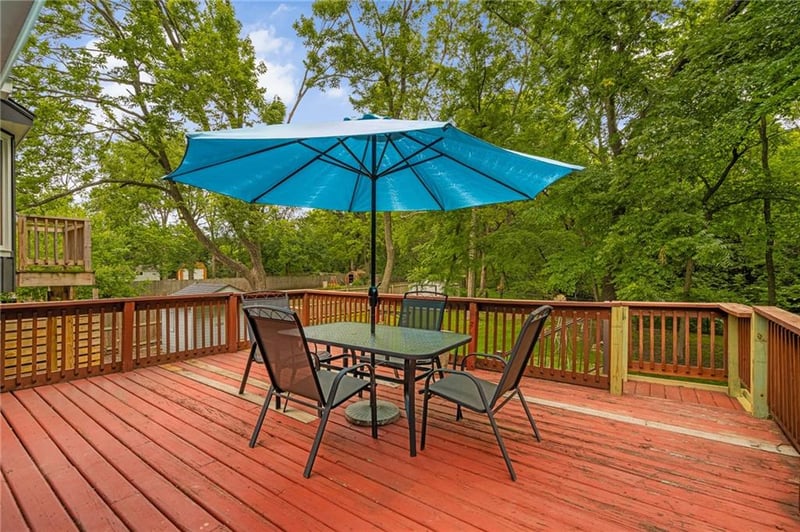15820 123rd St, Olathe, KS 66062