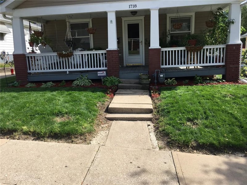 1718 Sacramento St, St Joseph, MO 64507