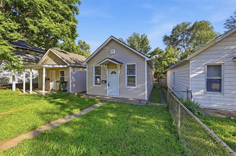 621 Kiowa St, Leavenworth, KS 66048