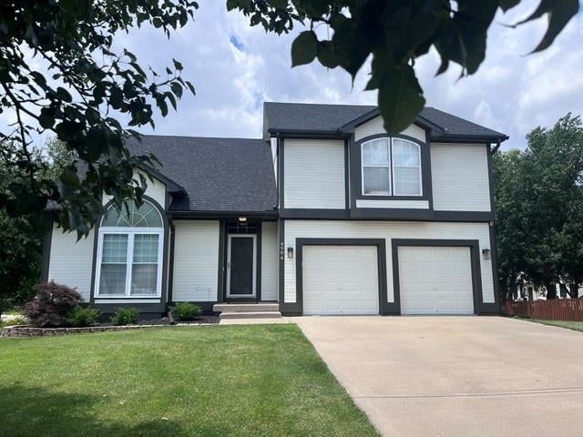 4904 Woodsonia Dr, Shawnee, KS 66226