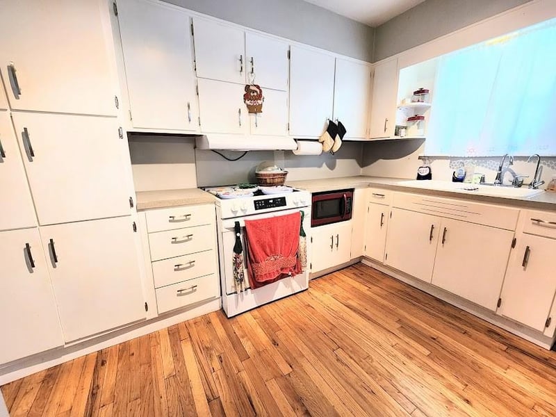 2604 Union St, St Joseph, MO 64506