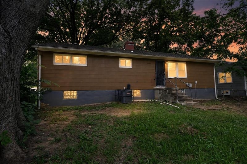 11417 Sycamore Ter, Kansas City, MO 64134