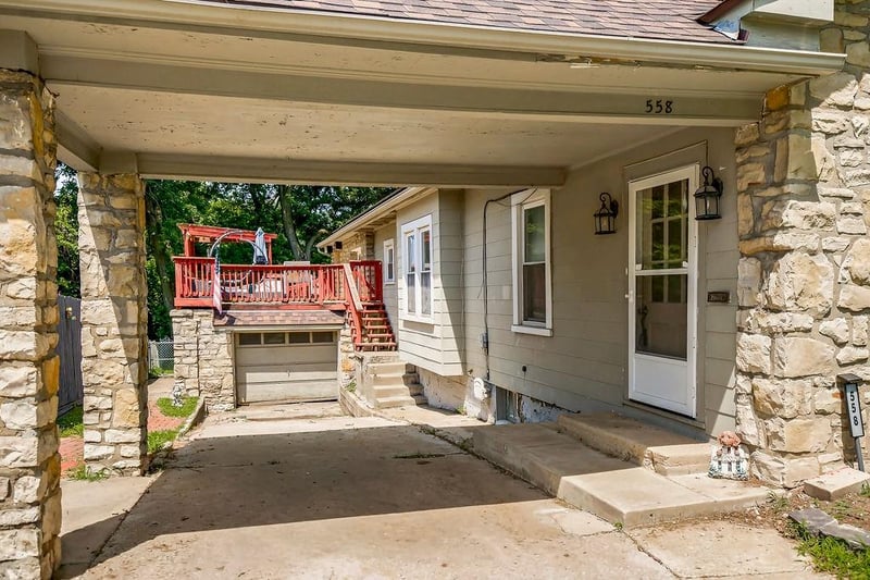 558 Arlington Ave, Independence, MO 64053