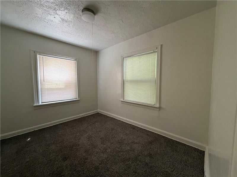 7039 Indiana Ave, Kansas City, MO 64132