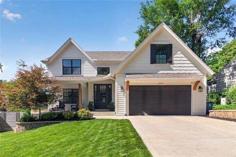 4416 77th St, Prairie Village, KS 66208
