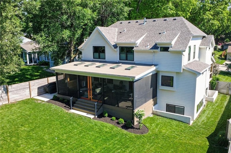 4416 77th St, Prairie Village, KS 66208