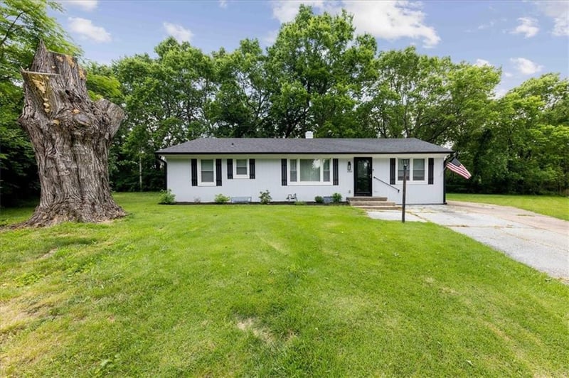 11525 Norby Rd, Kansas City, MO 64137