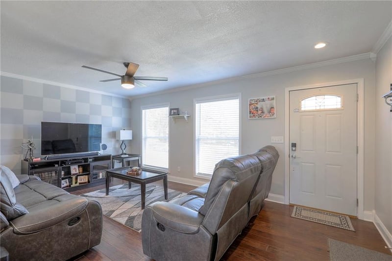 1521 Lexington Rd, Pleasant Hill, MO 64080