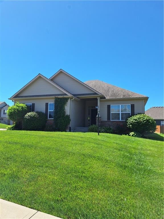 4010 Greywood Ln, St Joseph, MO 64505