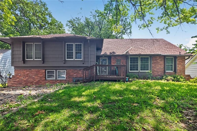 10421 College Ave, Kansas City, MO 64137