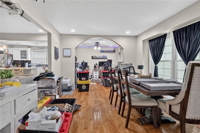 10421 College Ave, Kansas City, MO 64137
