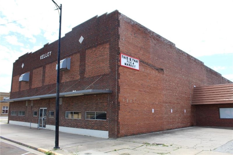 214 Washington Ave, Iola, KS 66749