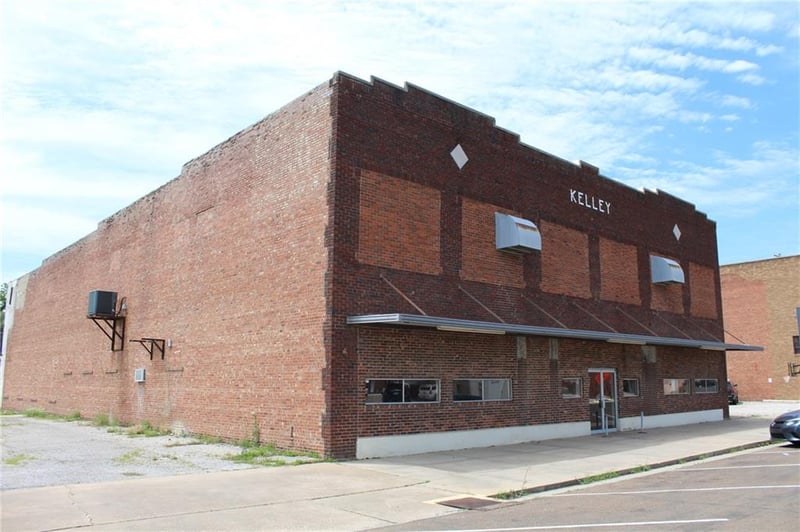 214 Washington Ave, Iola, KS 66749