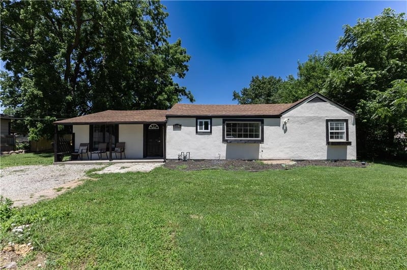 2900 Woodend Ave, Kansas City, KS 66106