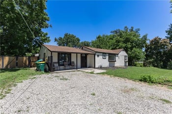 2900 Woodend Ave, Kansas City, KS 66106