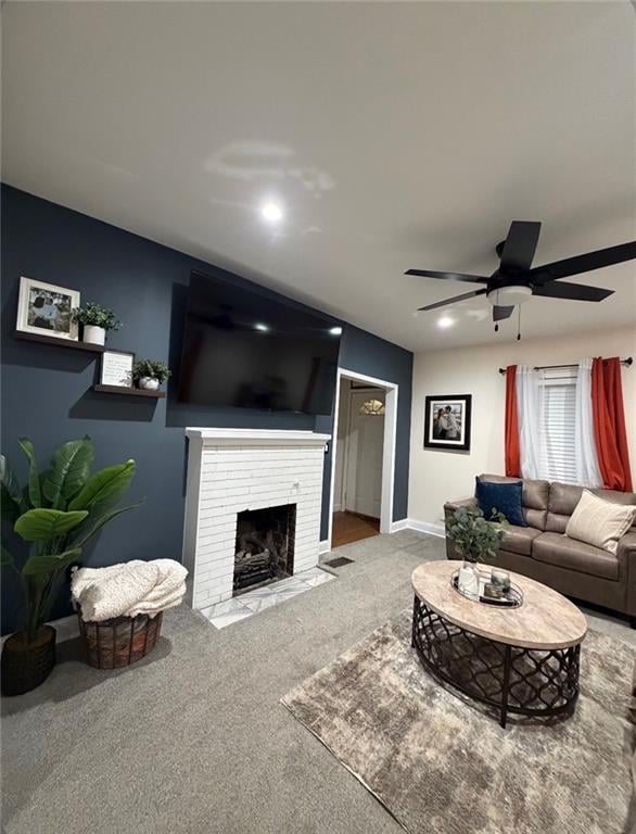 528 E Loula St, Olathe, KS 66061