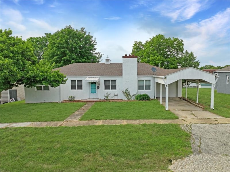 409 Van Buren St, Gallatin, MO 64640