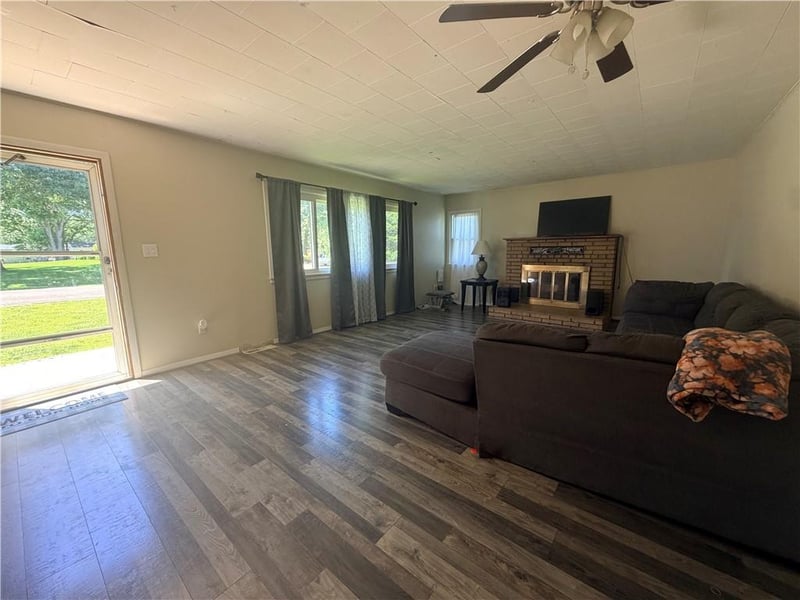 502 Wooden Ave, Braymer, MO 64624