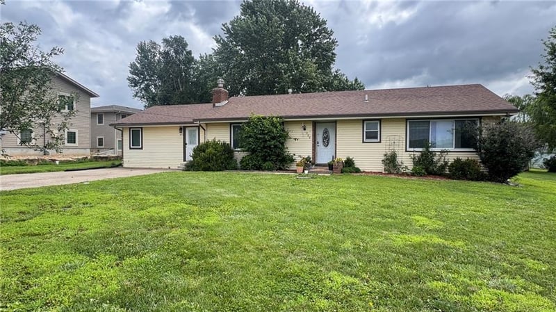 506 Prairie St, Highland, KS 66035