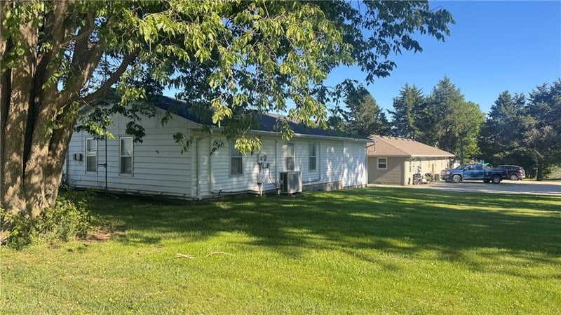 507 Elmira St, Highland, KS 66035