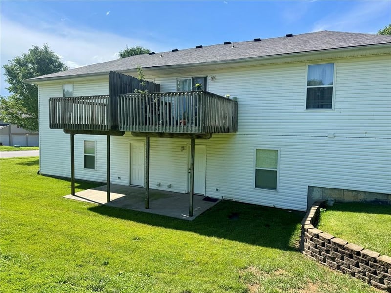 2700-2702 NW 69th Ter, Kansas City, MO 64151
