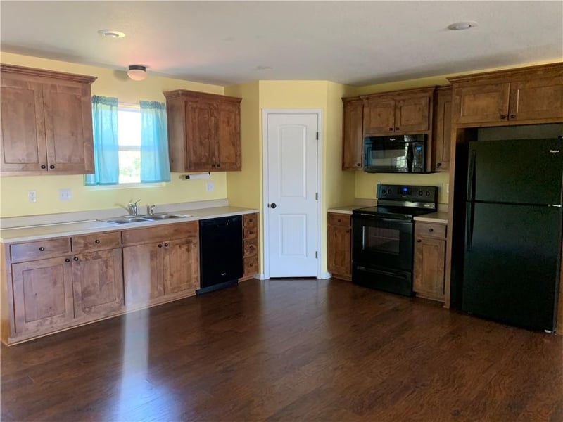1311 Country Club Dr, Pleasant Hill, MO 64080
