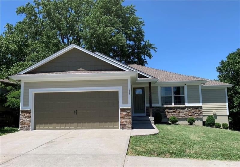 1311 Country Club Dr, Pleasant Hill, MO 64080