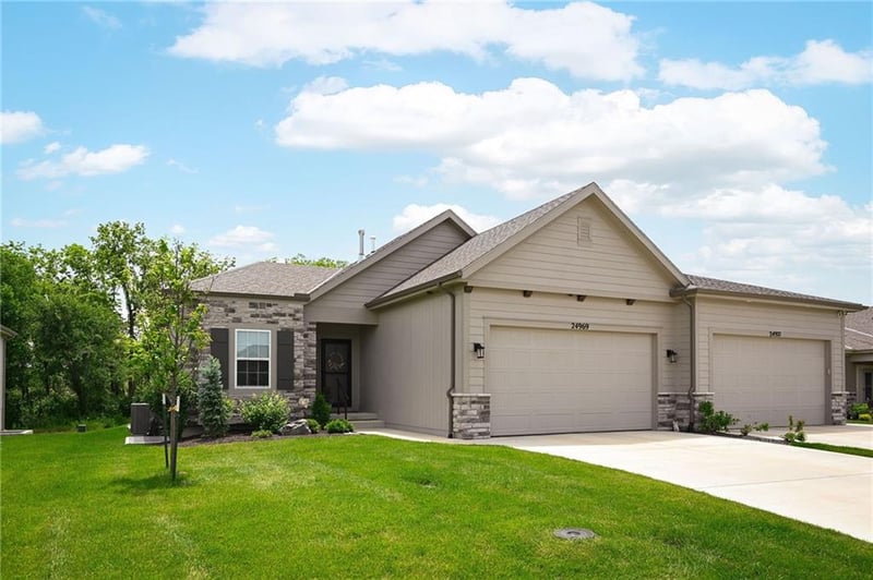 24969 94th Pl, Lenexa, KS 66227
