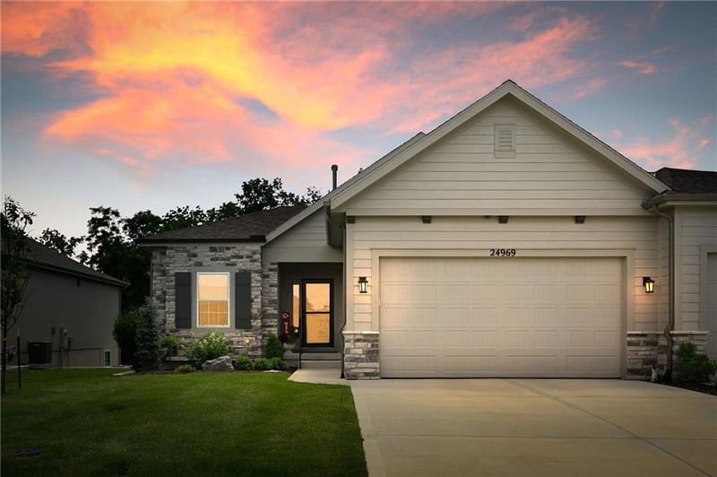 24969 94th Pl, Lenexa, KS 66227