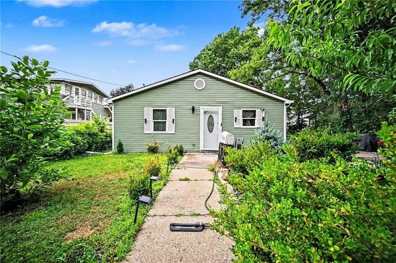 318 Lynn St, Independence, MO 64050