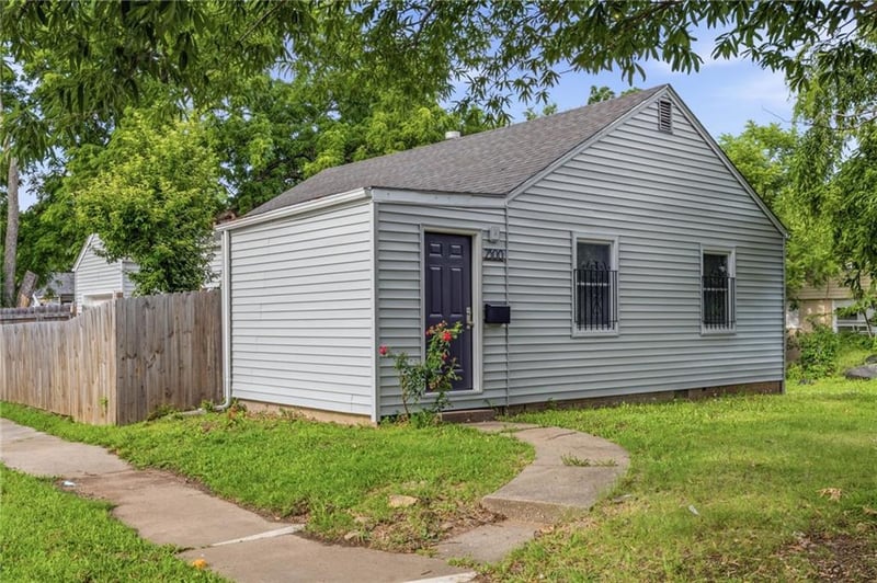 2300 55th St, Kansas City, MO 64130