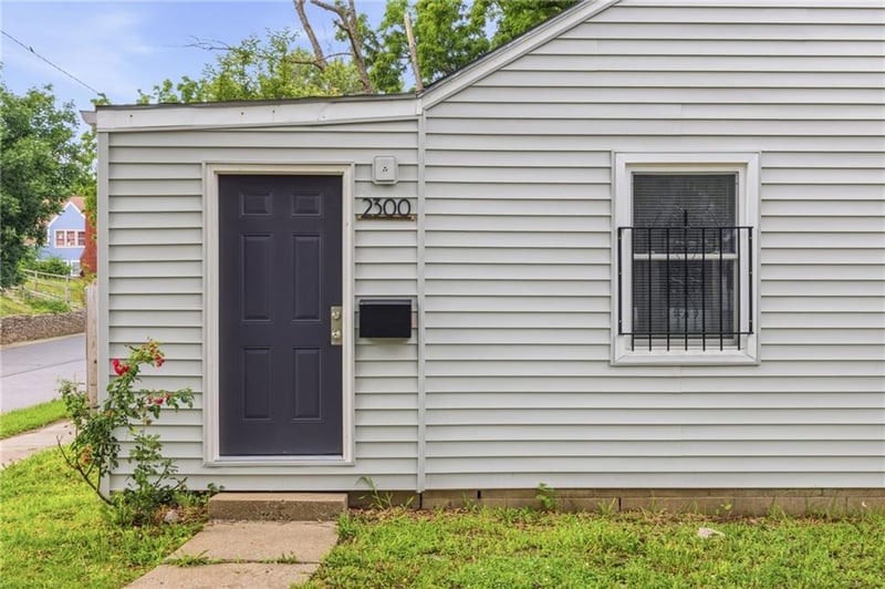 2300 55th St, Kansas City, MO 64130