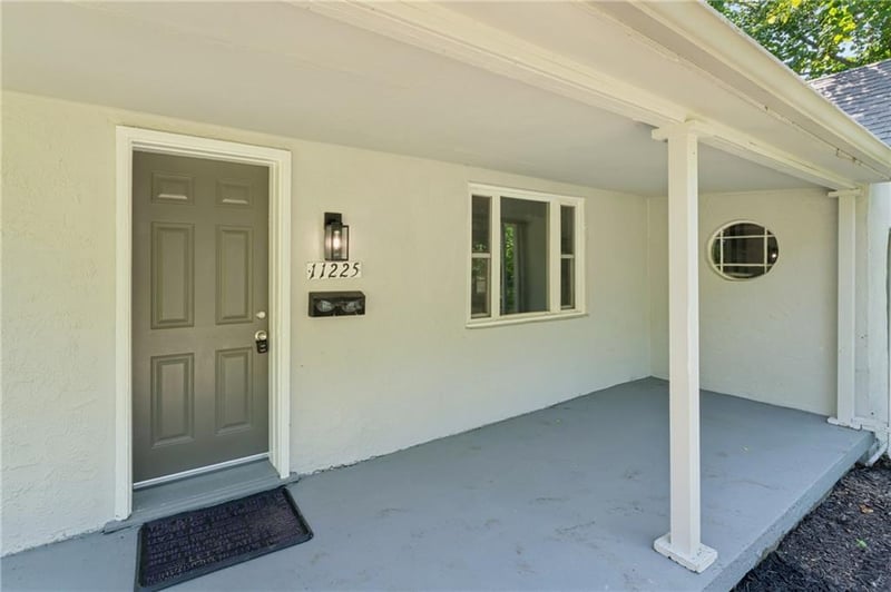 11225 E 14th St, Independence, MO 64052
