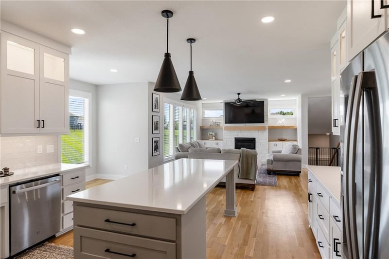 2310 Serena Pl, Lee's Summit, MO 64082