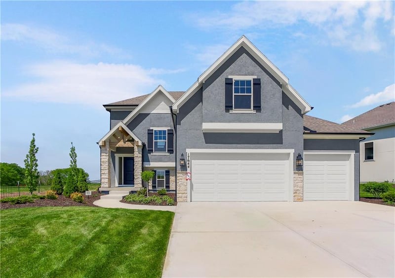2404 177th St, Overland Park, KS 66085