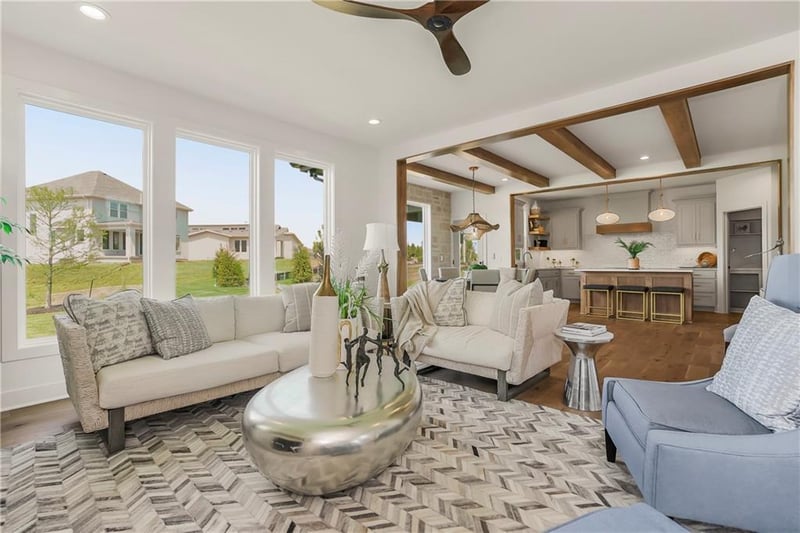 2404 177th St, Overland Park, KS 66085