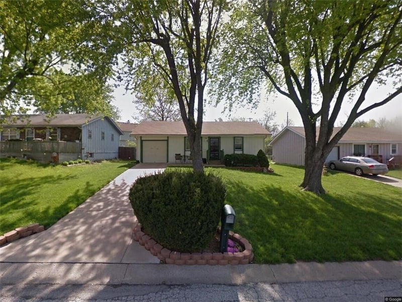 1011 Scott Ave, Belton, MO 64012