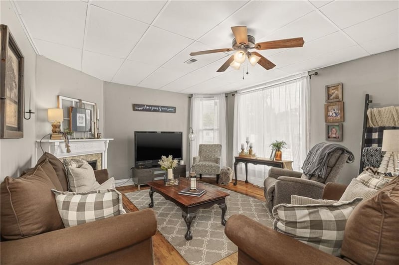 500 Nodaway St, Oregon, MO 64473