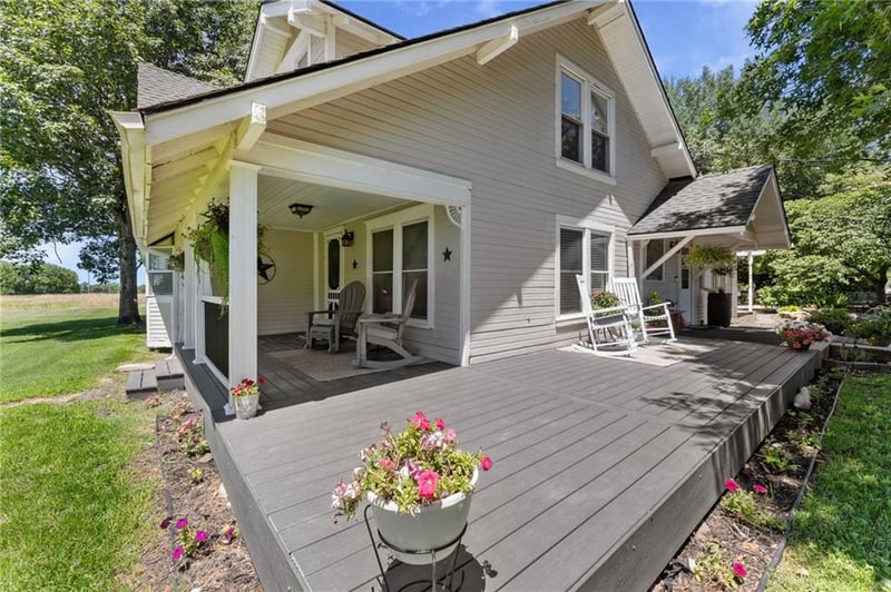 13020 327th St, Paola, KS 66071