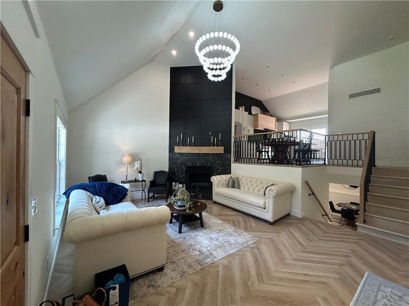 8710 Lamar Ave, Overland Park, KS 66207