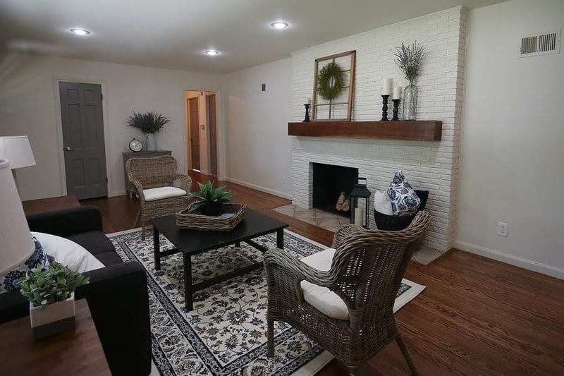 5501 70th Ter, Prairie Village, KS 66208